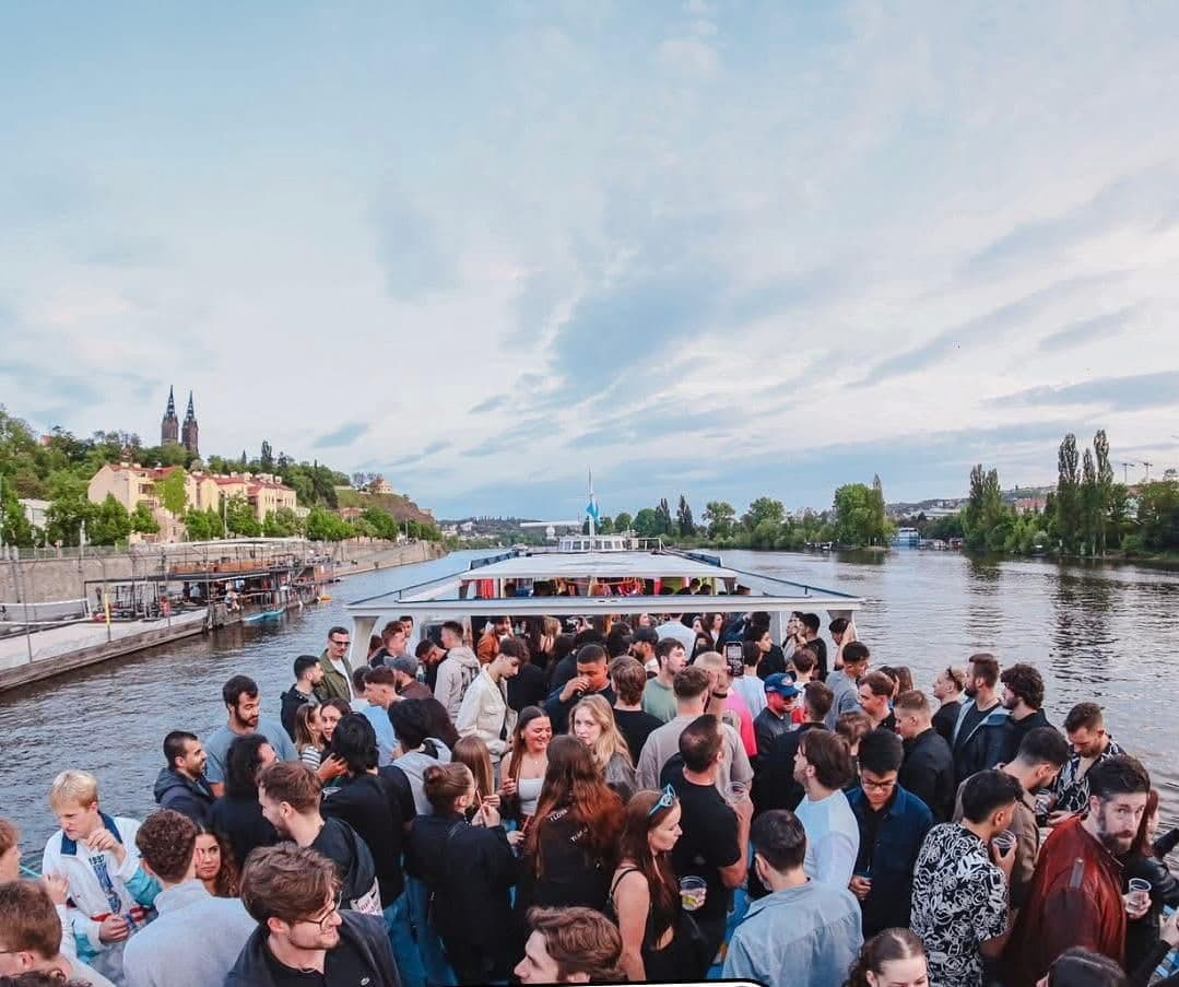 Boat Party avec entrée au EPIC